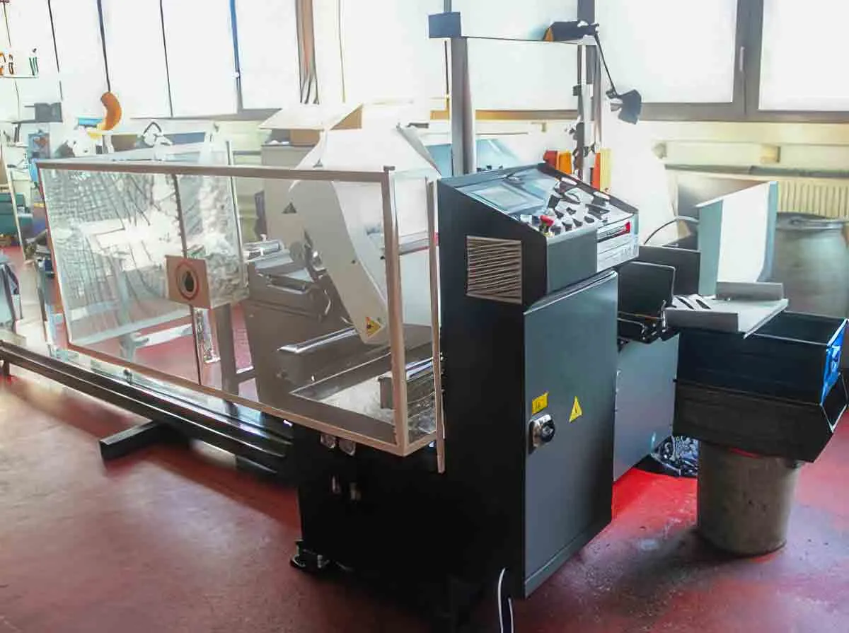 Leistungen 6 FS Metallverarbeitung Steisslingen Hegau Saegen zuschnitt endenbearbeitung 001